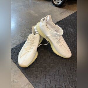 Men’s Yeezy Boost 350